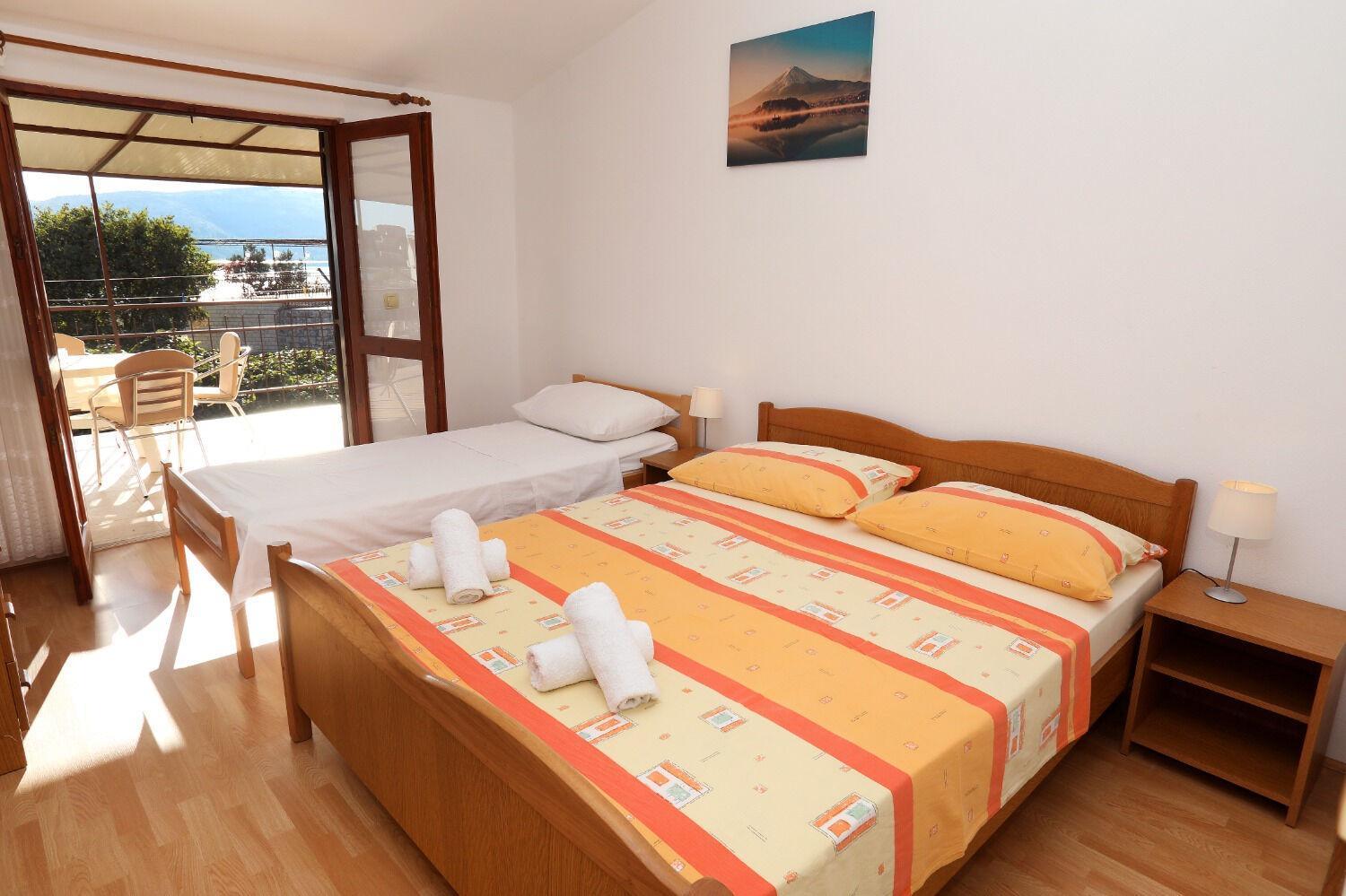 Apartments Ante - 50 M From The Sea Seget Vranjica Exterior photo