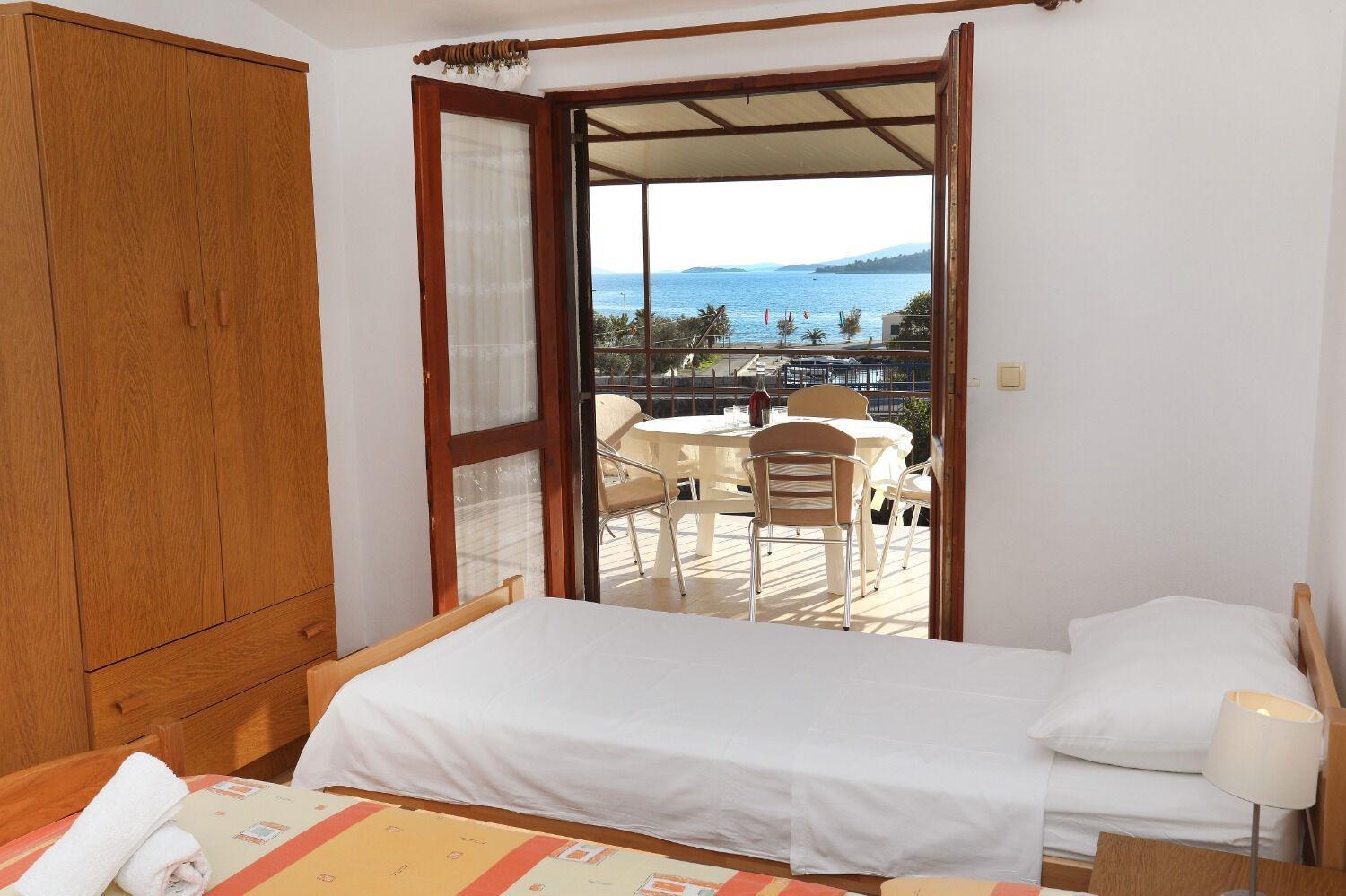 Apartments Ante - 50 M From The Sea Seget Vranjica Exterior photo